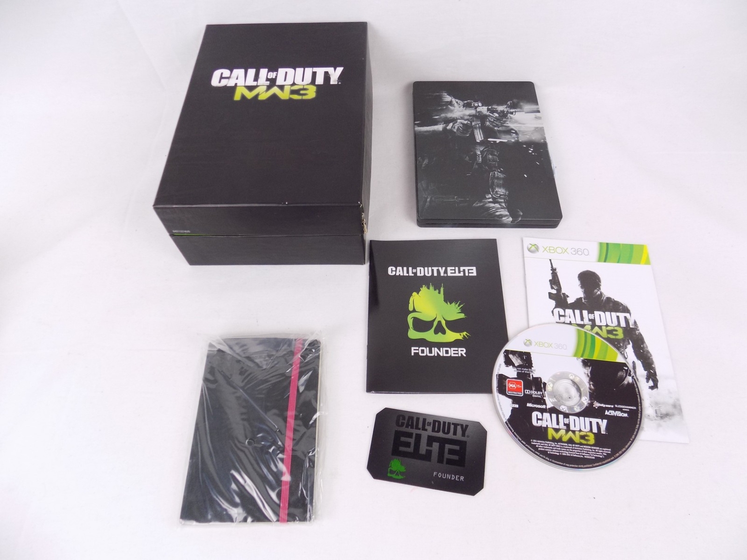 Xbox 360 Call of Duty Modern Warfare 3 Elite Founder Edition Collector's Steel Book Starboard