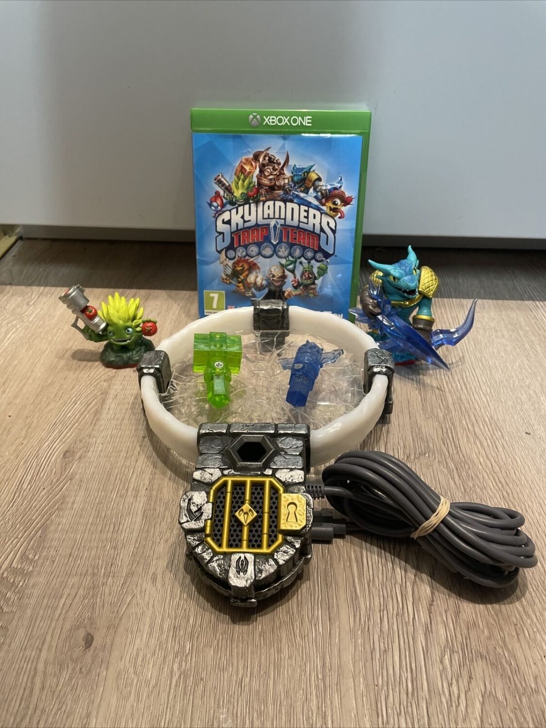 thumbnail image 2 of Skylanders Trap Team Game For Xbox One - Portal 2 Traps Compatible, Activision 2 of 4