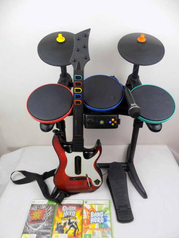 Like New Xbox 360 Guitar Hero Warriors of Rock Bundle Drum