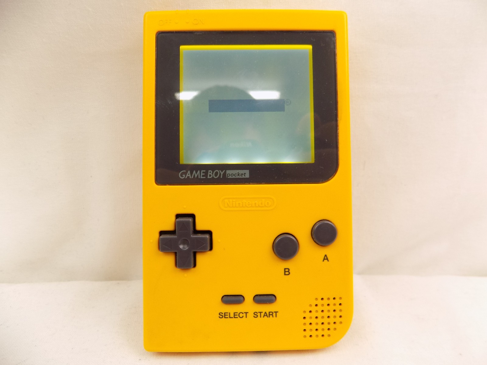 Like New Yellow Nintendo Game Boy Pocket Light-Up Screen Console ...