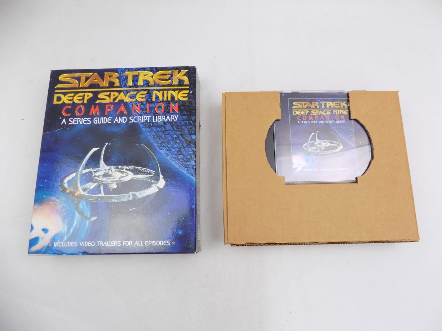 Boxed PC CD-ROM Star Trek Deep Space Nine Companion A Series Guide 