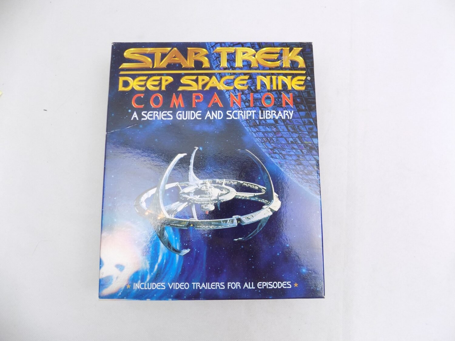 Boxed PC CD-ROM Star Trek Deep Space Nine Companion A Series Guide 