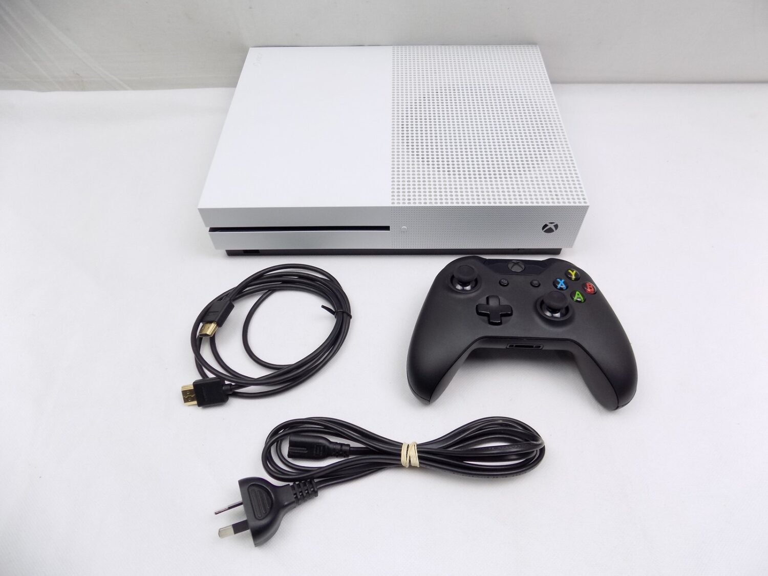 Xbox One S 1TB White Console + Controller + HDMI + Cables - Tested