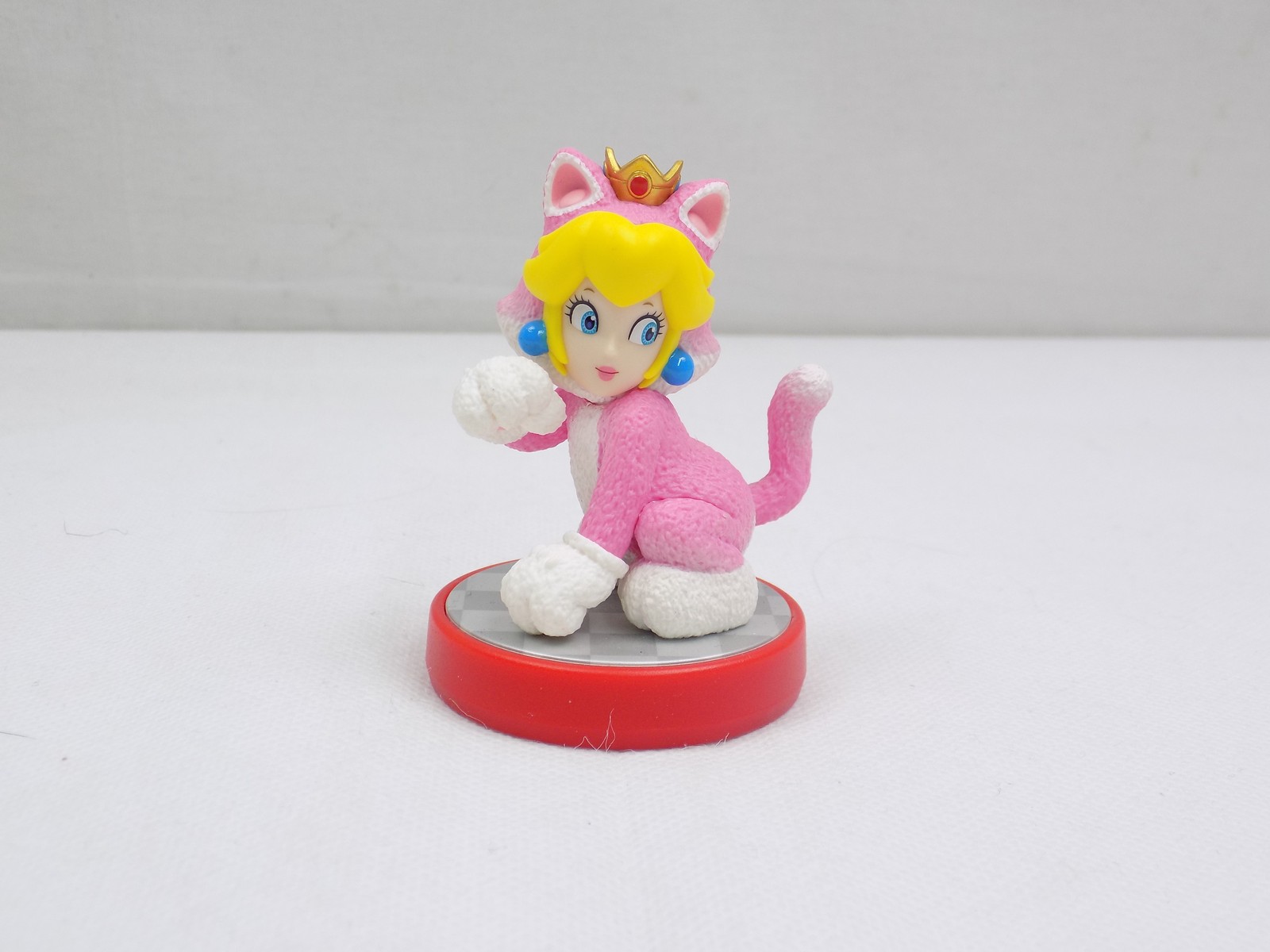 Nintendo Amiibo Pink Cat Peach - Starboard Games