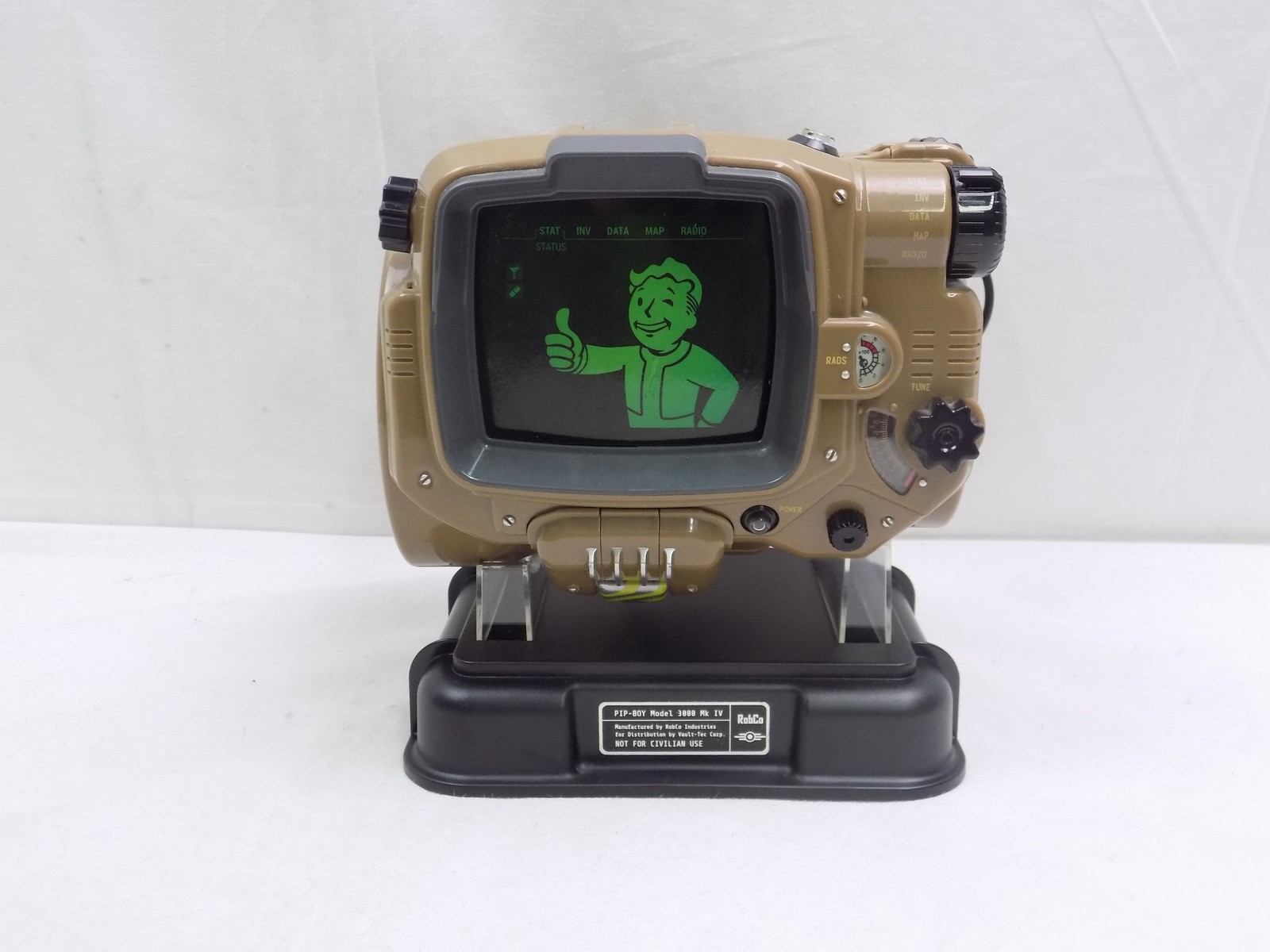 Fallout 4 Pip-Boy 3000 Collectors Replica - Starboard Games