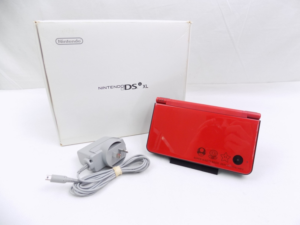 Boxed Super Mario Bros 25th Anniversary Nintendo DSi XL Handheld Console +  Charger