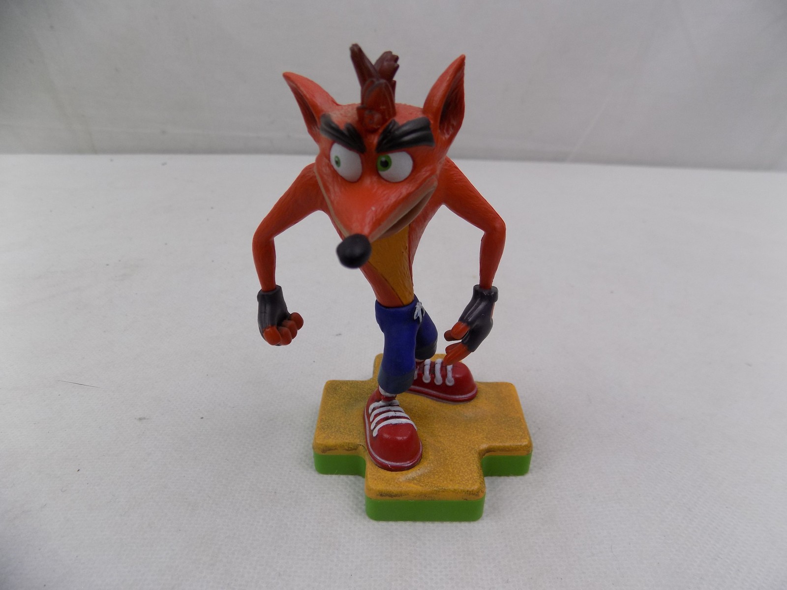 Totaku Crash Bandicoot Figure - Starboard Games