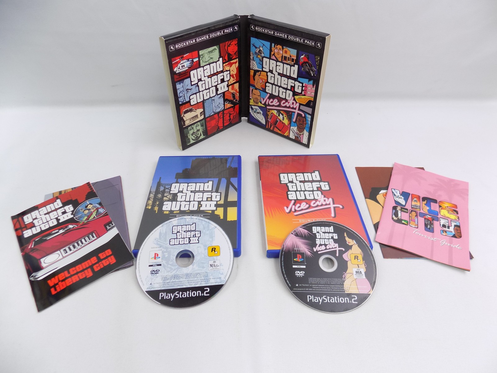 Grand Theft Auto Double Pack: Grand Theft Auto III / Grand Theft Auto Vice  City - PlayStation 2