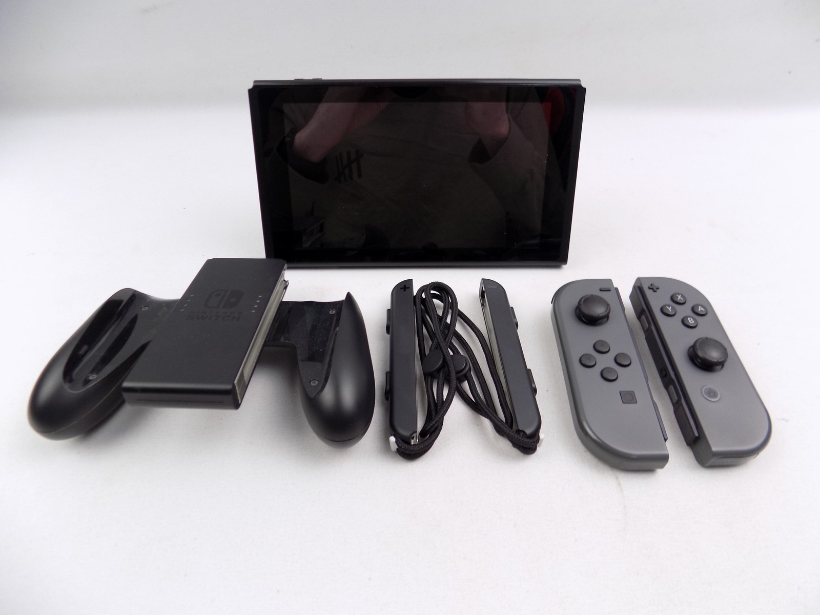 Like New Boxed Nintendo Switch Grey Joy Cons Console Bundle Starboard Games 1717