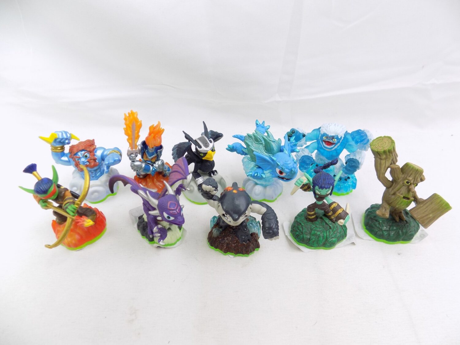 Lot popular of Skylanders Figures