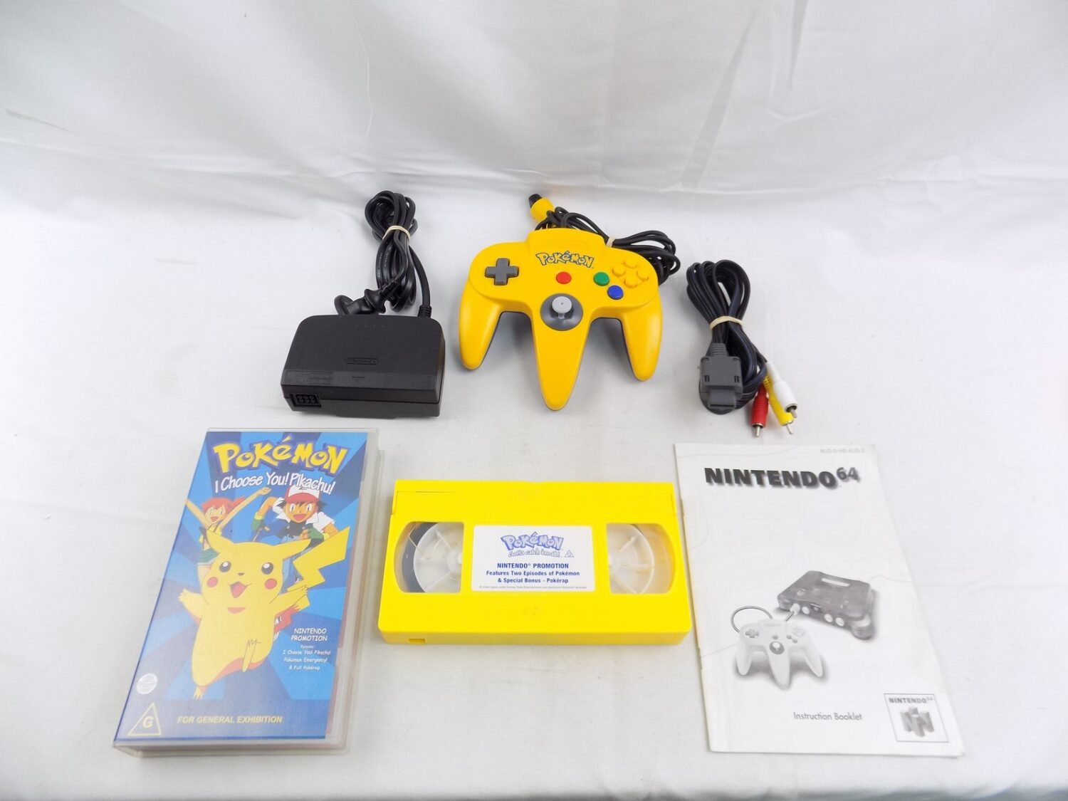Boxed Like New Nintendo 64 N64 Special Limited Edition Pokemon