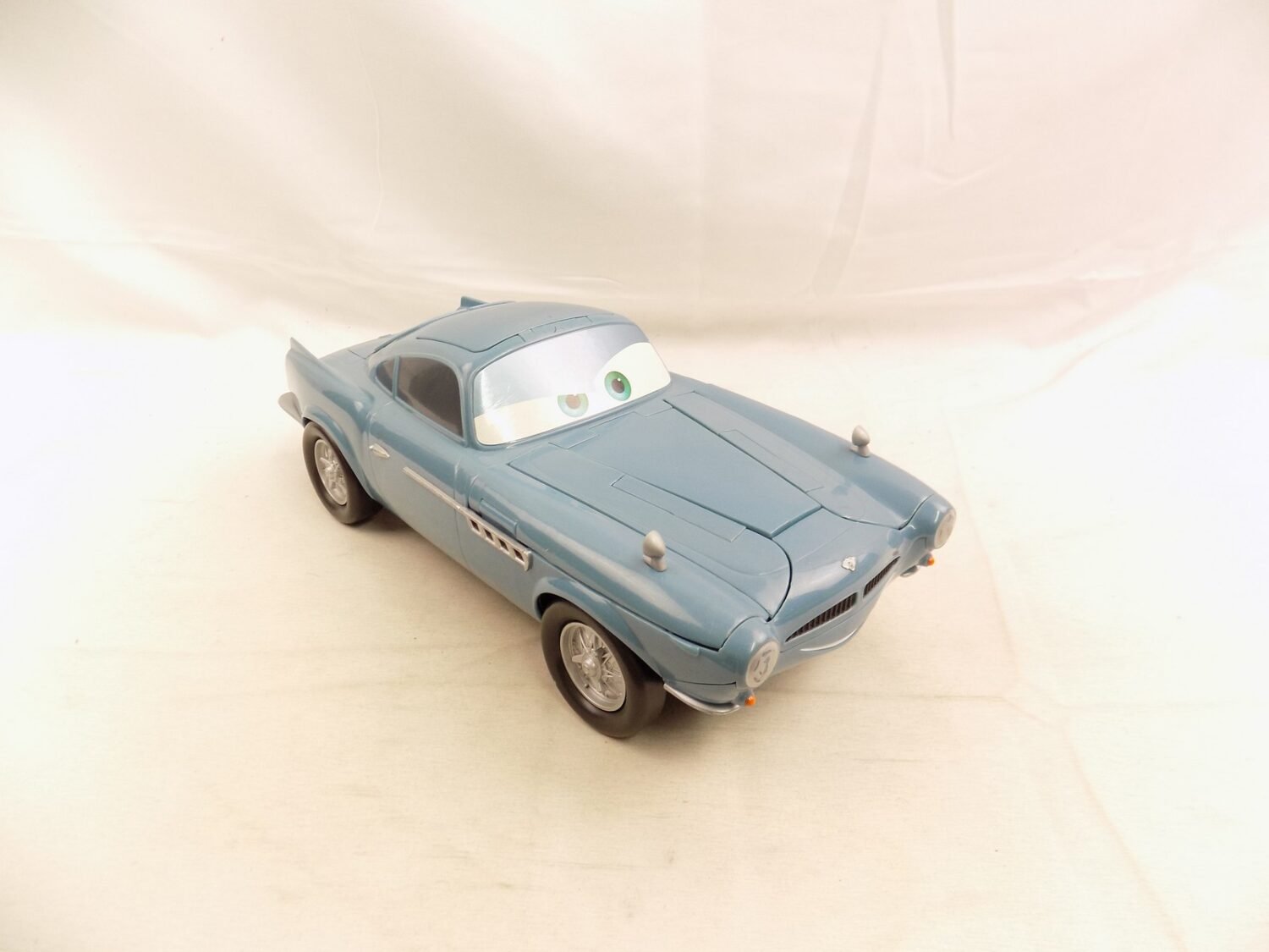 Like New Disney Pixar Cars 2 Secret Spy Attack Finn McMissile