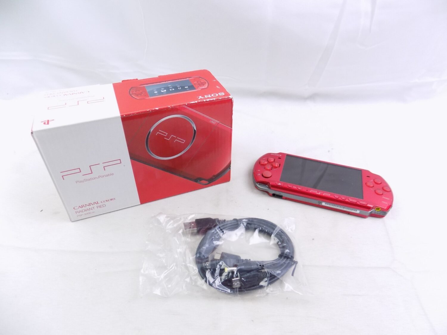 Boxed Like New Playstation Portable PSP 3000 (Radiant Red) Console Handheld with Charger