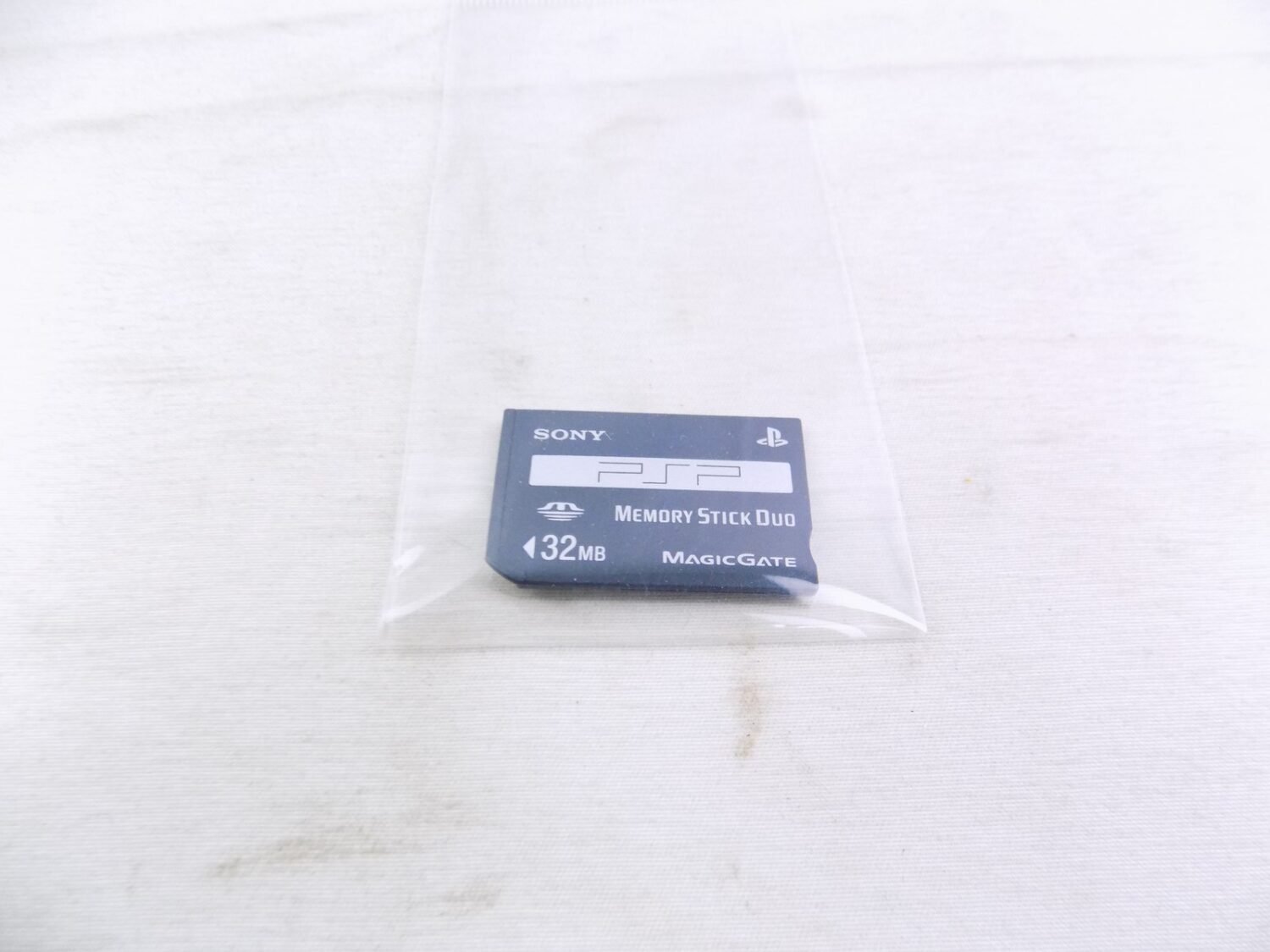 Like New Genuine Playstation Portable PSP 32MB Memory Stick Duo