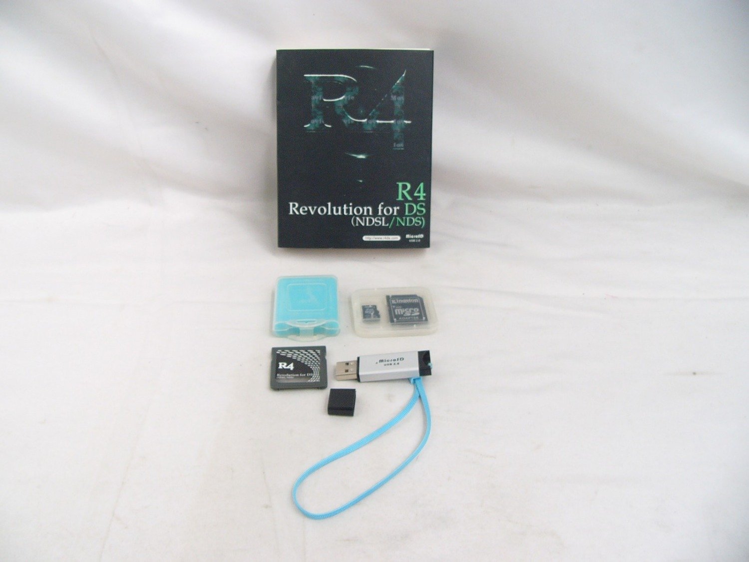 Boxed Like New Nintendo DS R4 Revolution for DS (NDSL/NDS)