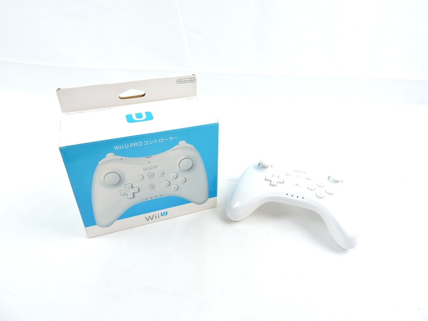 Boxed Like New Genuine Nintendo Wii U Pro Wireless Controller