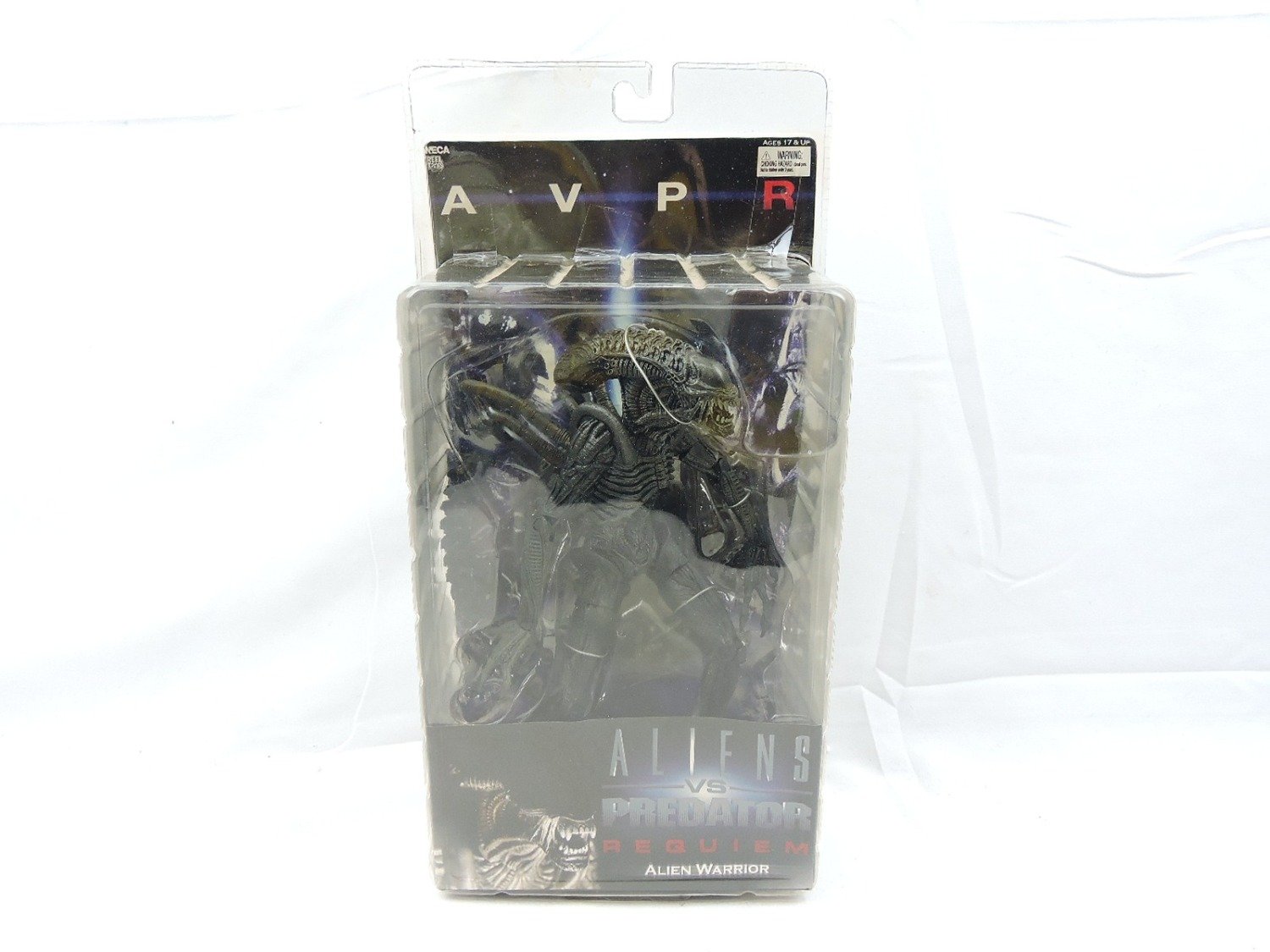 Boxed Like New NECA Aliens vs Predator Requiem Alien Warrior Action Figure