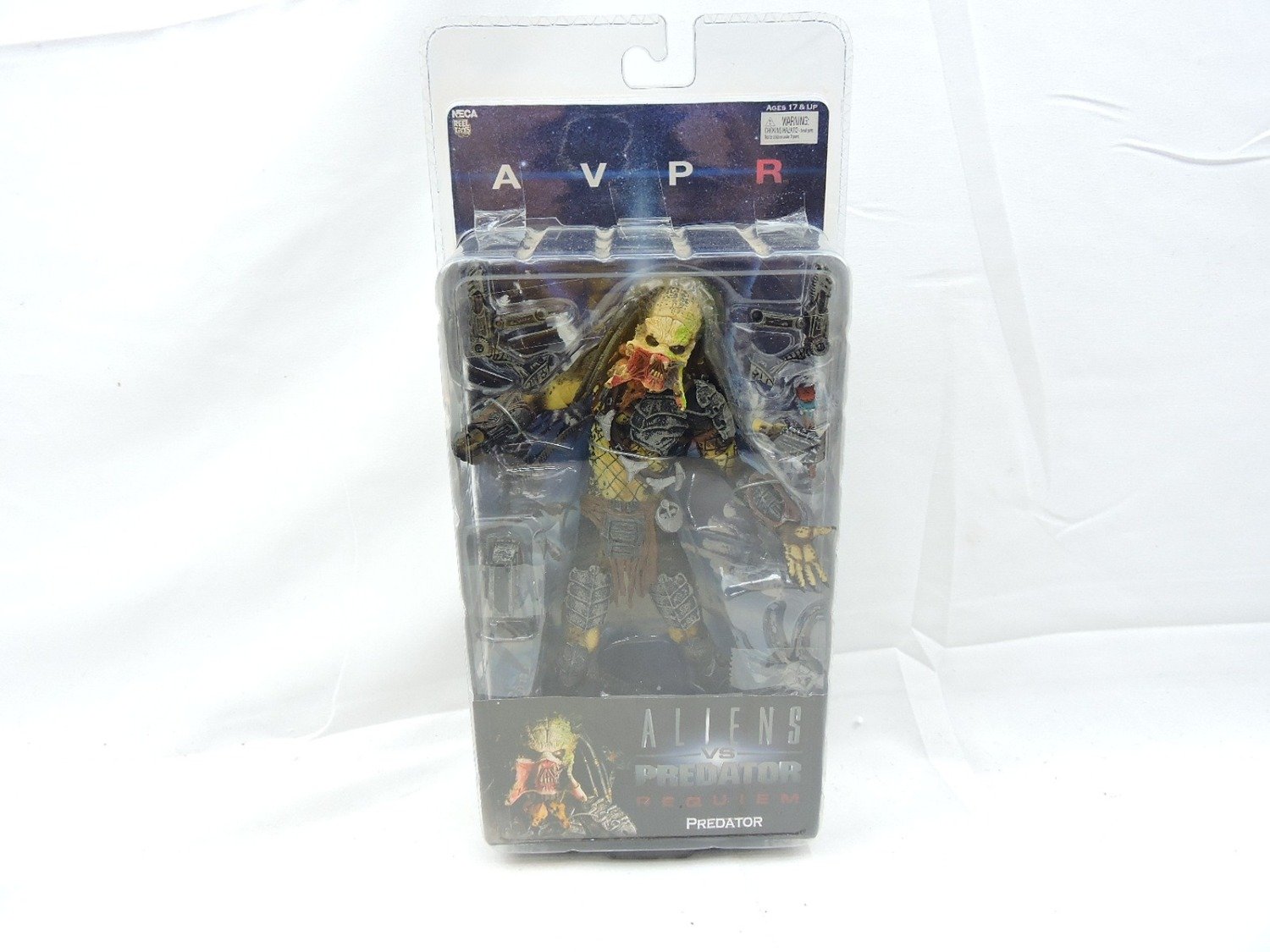 Boxed Like New NECA Aliens vs Predator Requiem The Wolf Predator (Unmasked, Mouth Open) Action Figure