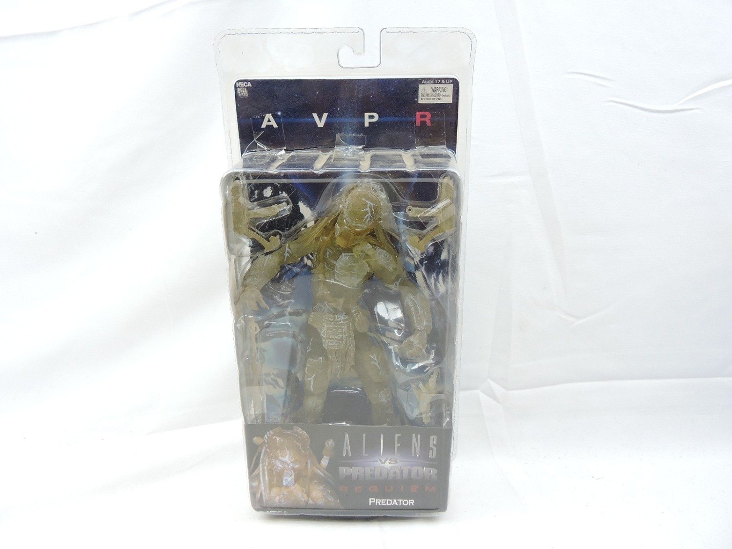 Boxed Like New NECA Aliens vs Predator Requiem The Wolf Predator (Cloaked) Action Figure