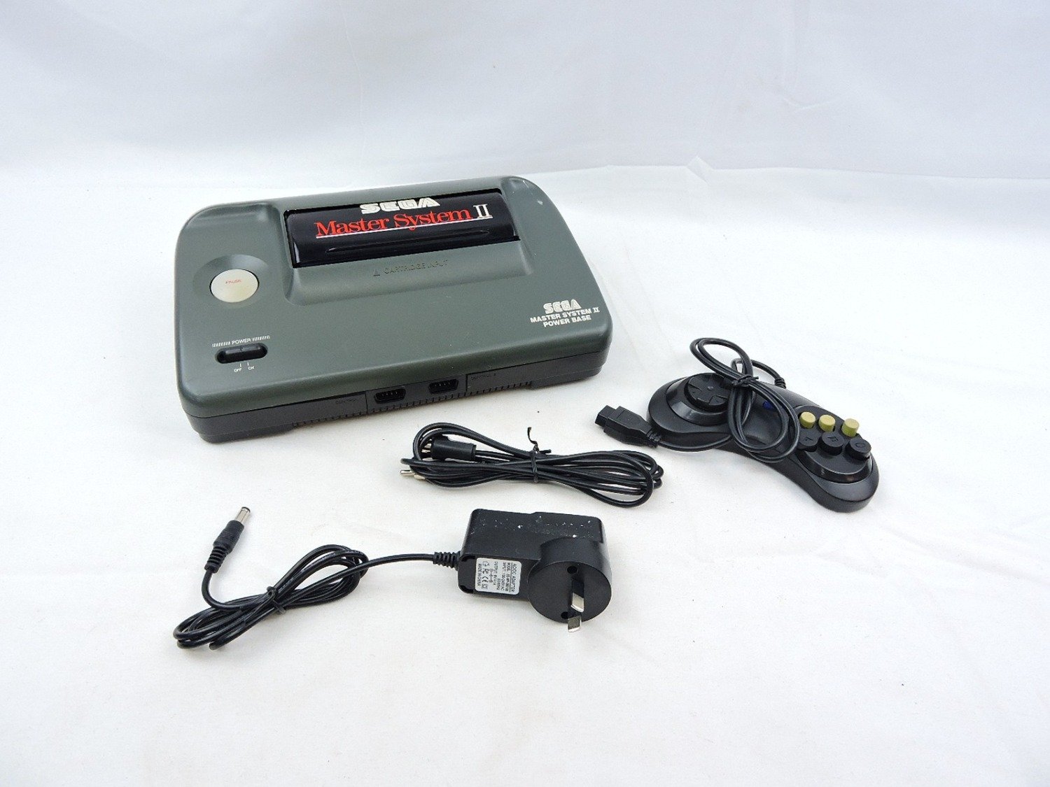 Like New Sega Master System II 2 Console + Controller and Cables