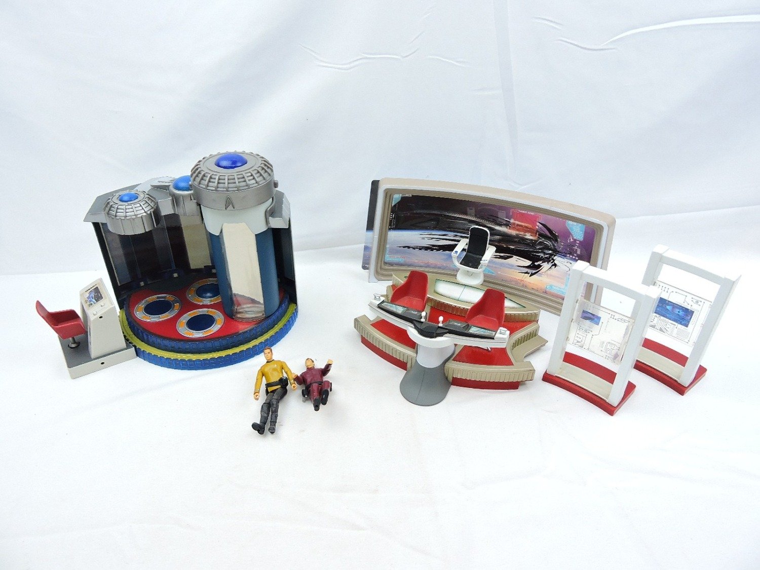 Like New Playmates 2009 Star Trek U.S.S. Enterprise Bridge and Transporter Room Playsets