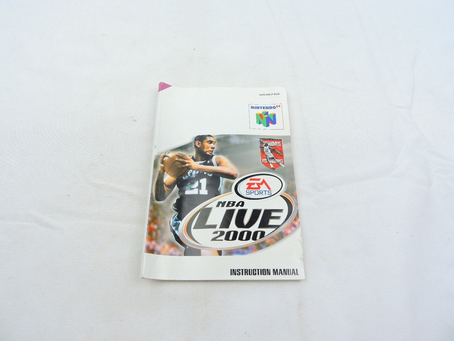 Like New Nintendo 64 EA Sports NBA Live 2000 Instruction Manual Only