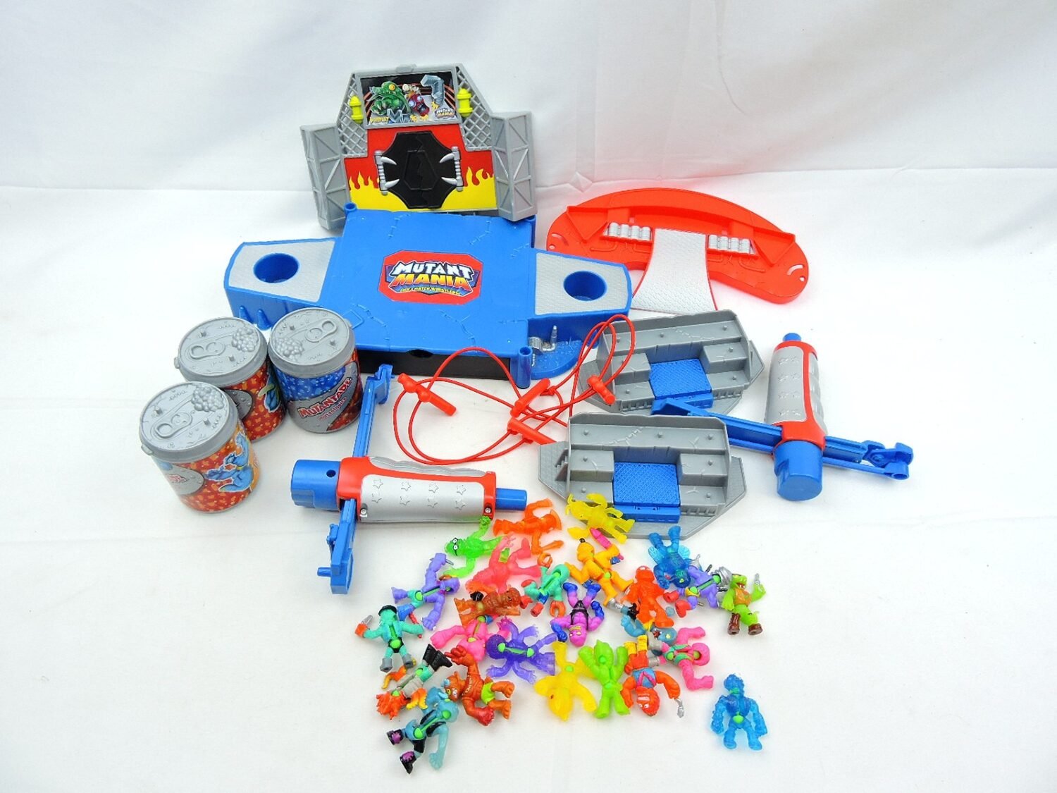 Like New Mutant Mania Arena with Wrestling Figures Bundle