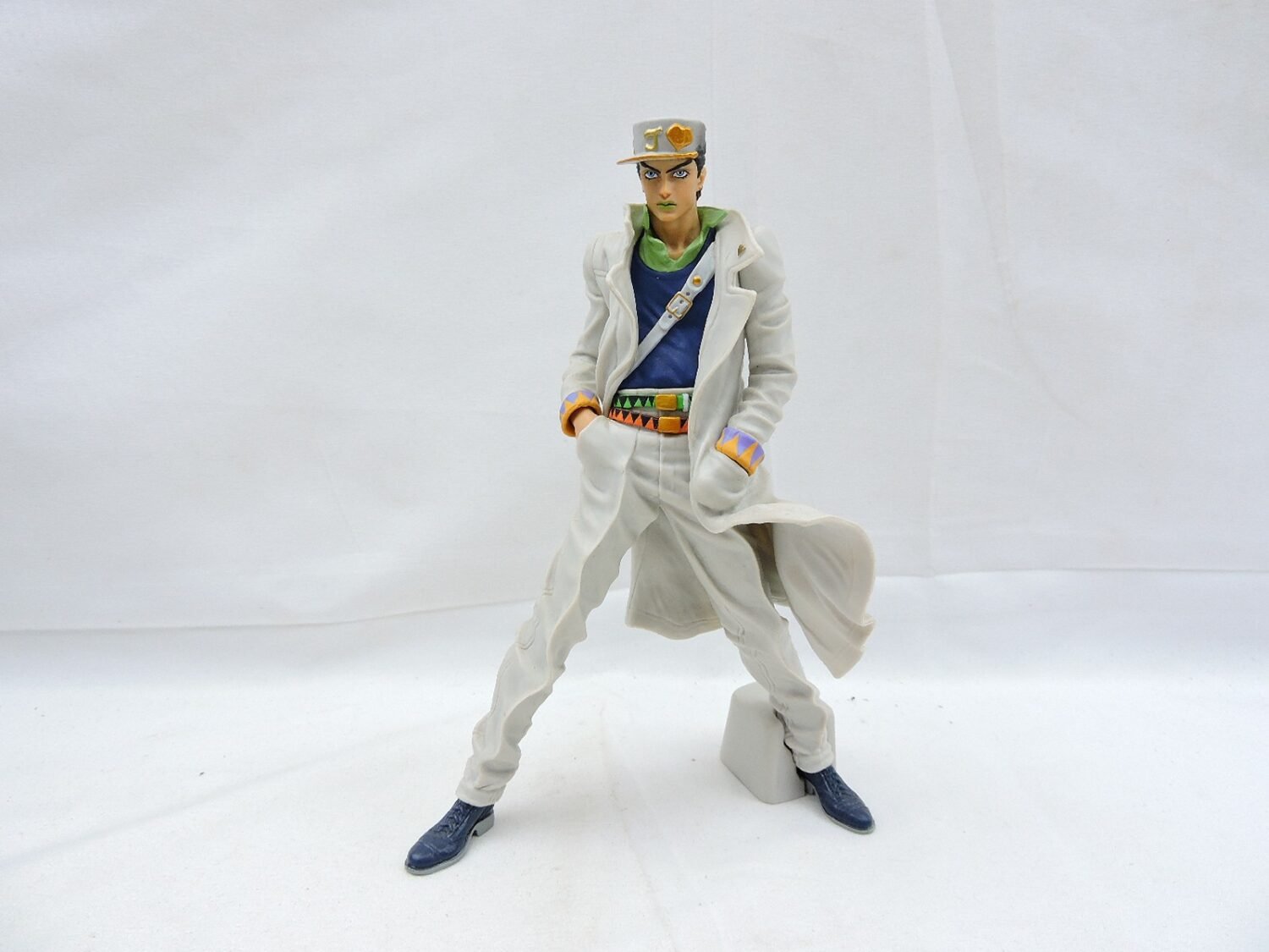 Like New Banpresto JoJo's Figure Gallery 7 Jotaro Kujo (White Outfit Version) Figure