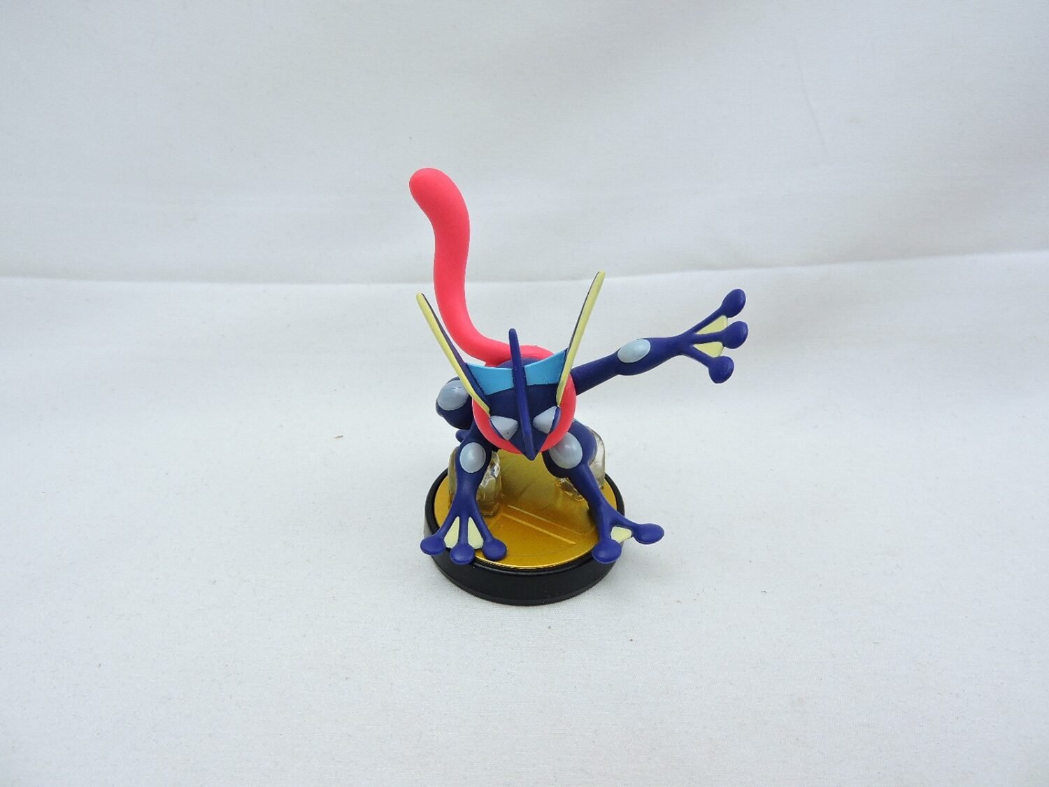 Nintendo Amiibo Super Smash Bros. Greninja Amiibo Figure