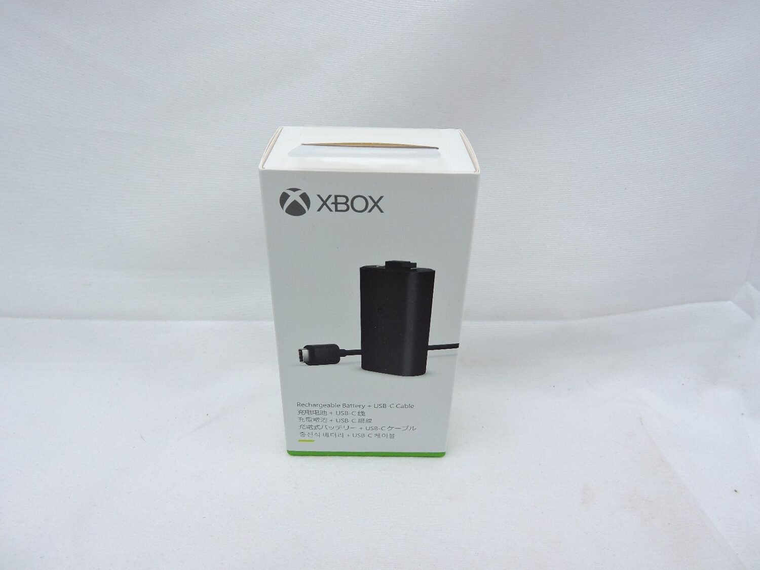 Brand New and Sealed Xbox Rechargeable Battery + USB C Cable